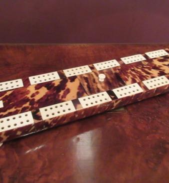 Mid Victorian Tortoiseshell & Bone Inlaid Cribbage Board