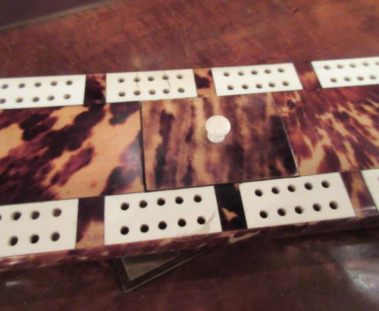 Mid Victorian Tortoiseshell & Bone Inlaid Cribbage Board - Image 4