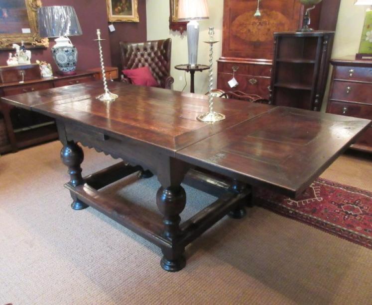 William & Mary Period Oak Extending Refectory Table - Image 1