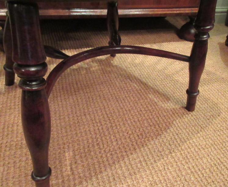 Early Victorian Antique Yew Low Back Windsor Armchair - Image 5