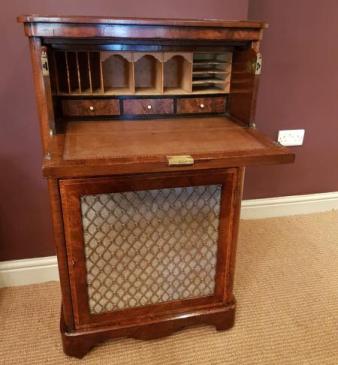 Fine Quality Early Victorian Secretaire Cabinet