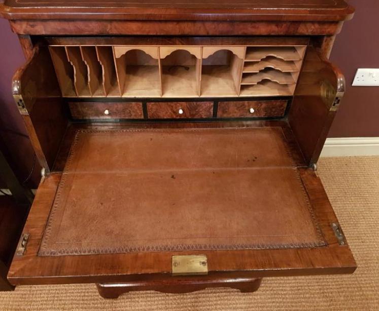 Fine Quality Early Victorian Secretaire Cabinet - Image 5