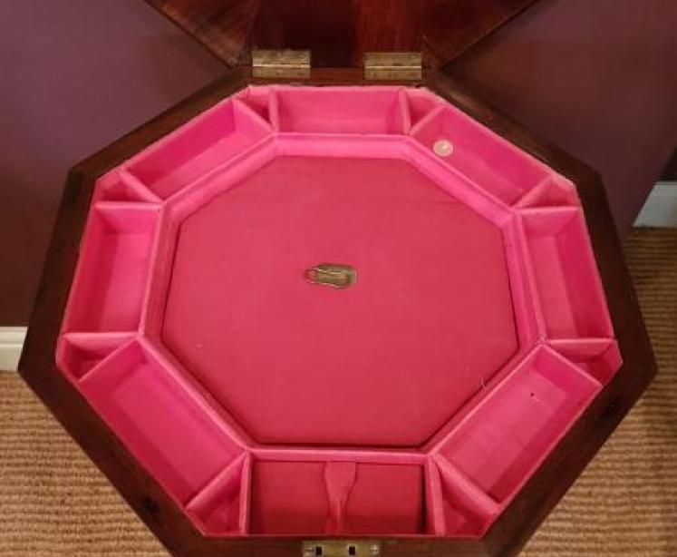 Top Quality William IV Period Rosewood Work Table - Image 3