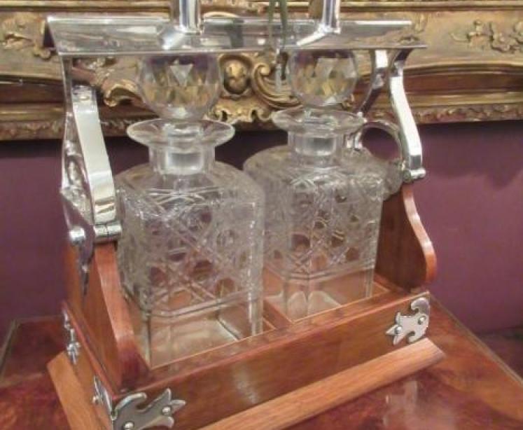 Unusual Victorian Antique Silvered Split Opening Tantalus - Image 1