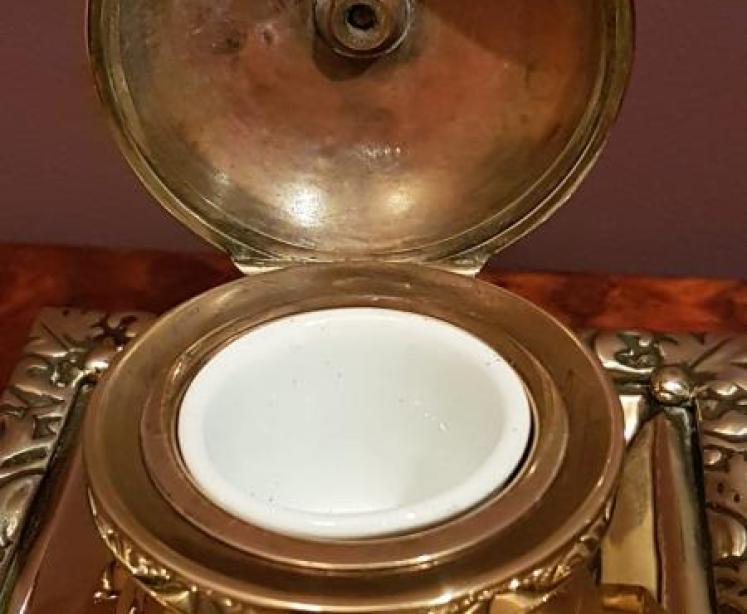 Small Victorian Brass Ink Well - Image 3
