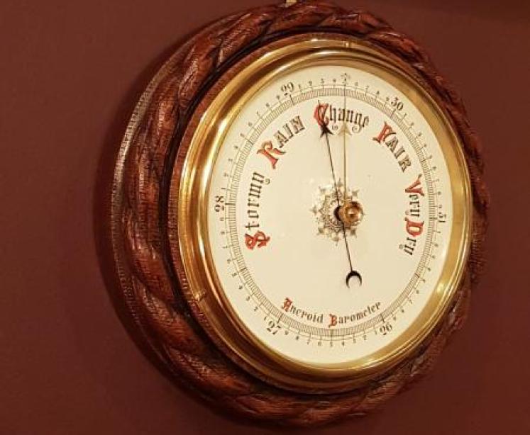 Antique Carved Oak Rope Edge Ships Barometer - Image 2