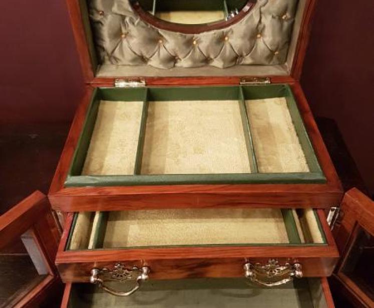 Antique Victorian Walnut Dome Top Jewel Box - Image 3