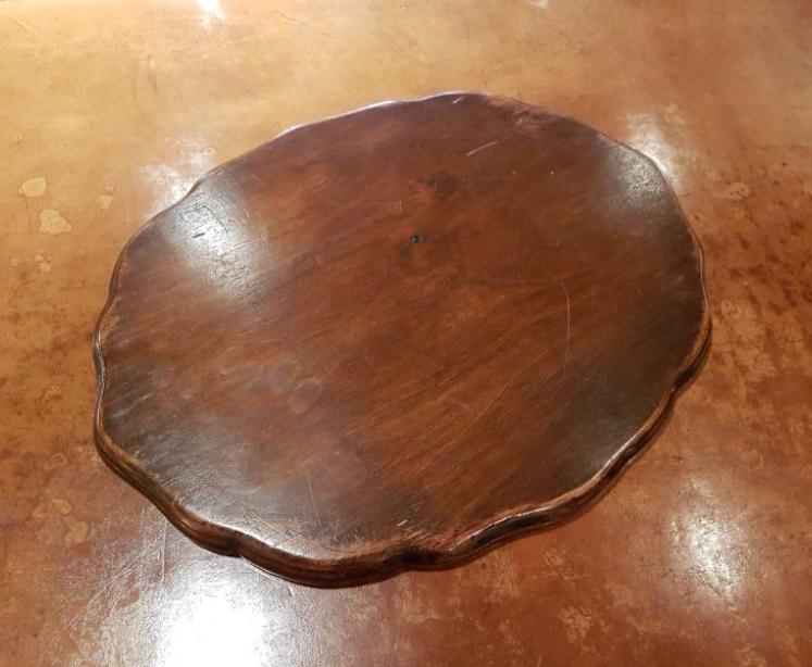 Antique Shaped Walnut Drinks Tray - Image 3