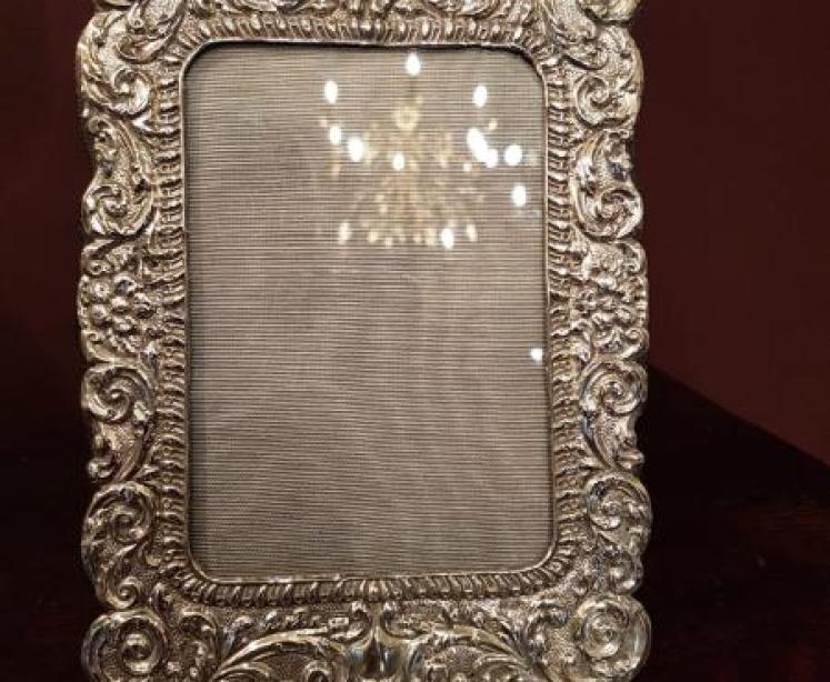 Decorative Victorian Silver Photo Frame - Image 1