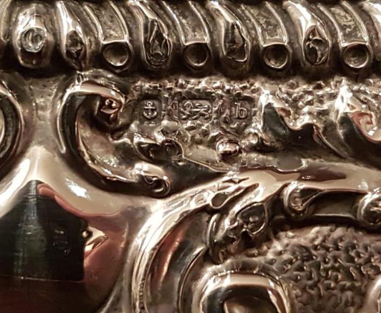 Decorative Victorian Silver Photo Frame - Image 3