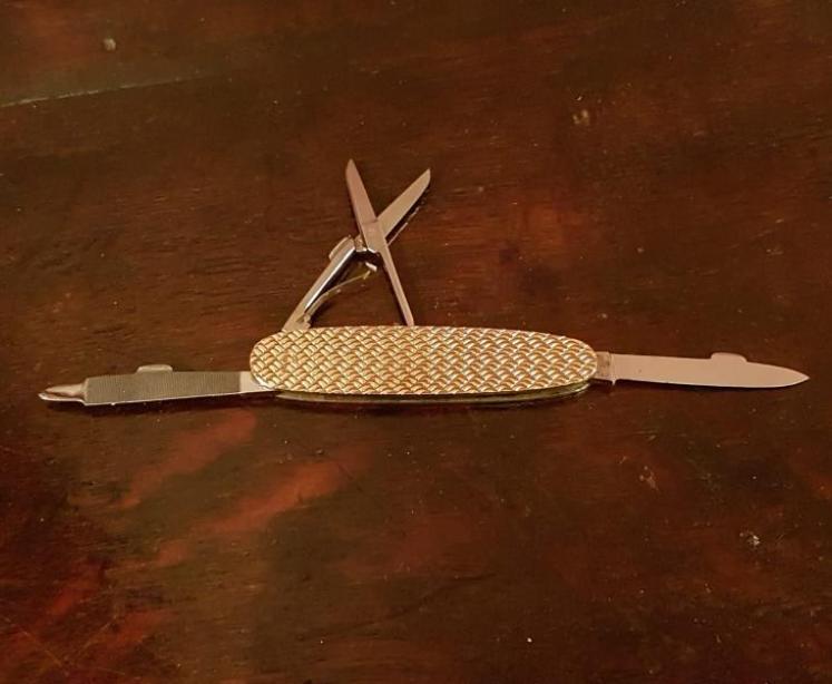 Engine Turned Finish Gold Pen Knife - Image 1