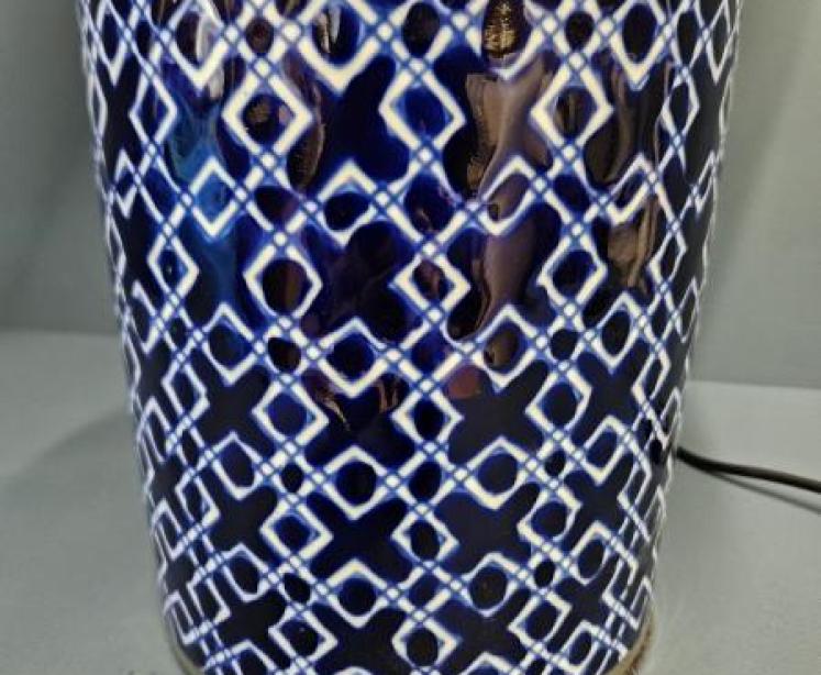 Blue and White Gilt Edge Lamp and Shade  - Image 4