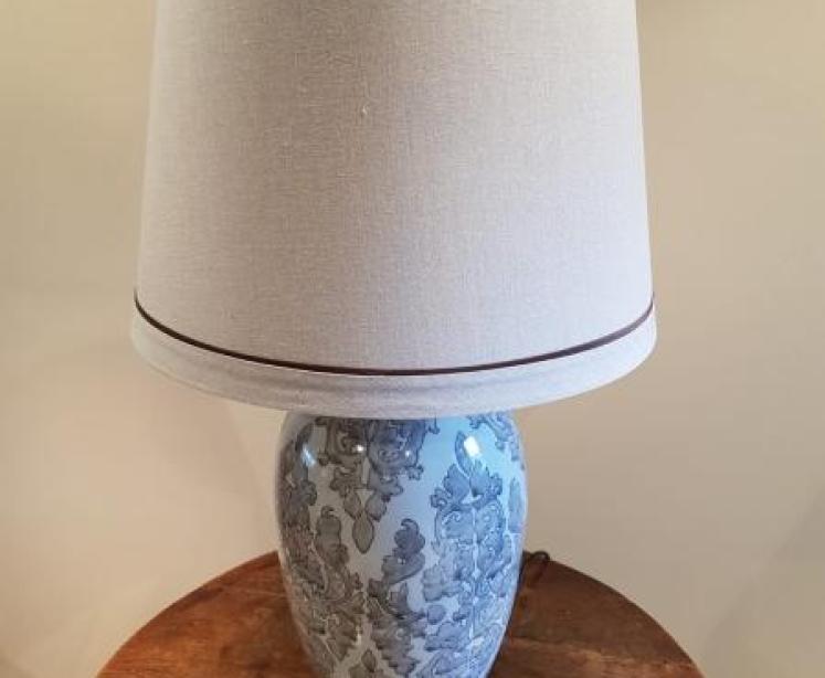 Grey Patterned Porcelain Table Lamp and Shade - Image 5
