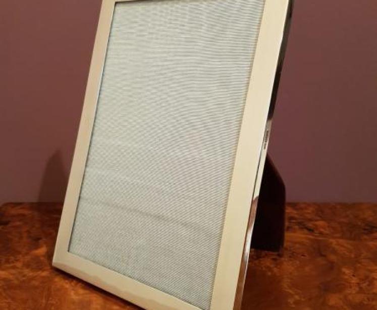 Quality George V Period Silver Photo Frame  - Image 5