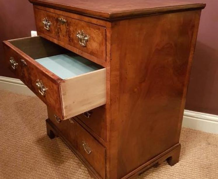 Superb Small Victorian Burr Walnut Chest of Drawers - Image 3