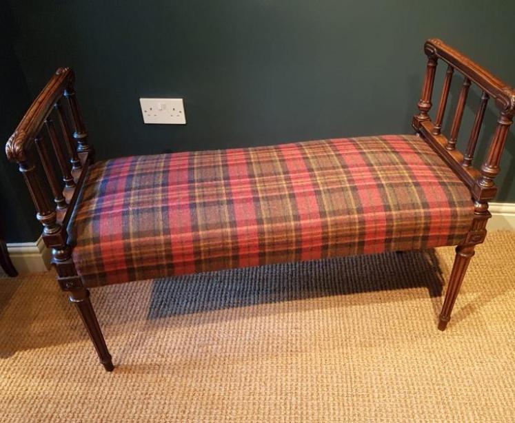 Fine Quality Early Victorian Mahogany Double Stool - Image 2