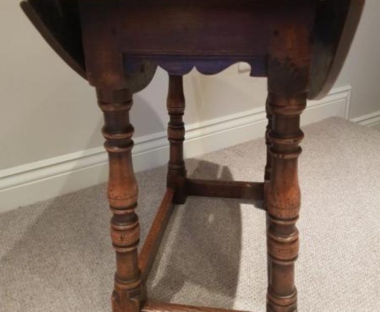 George III Oak Drop Leaf Occasional Table  - Image 2
