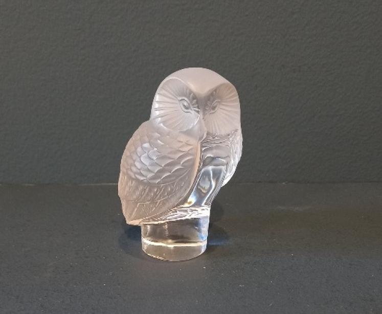 Lalique Opalescent 'Hibou' Owl - Image 1