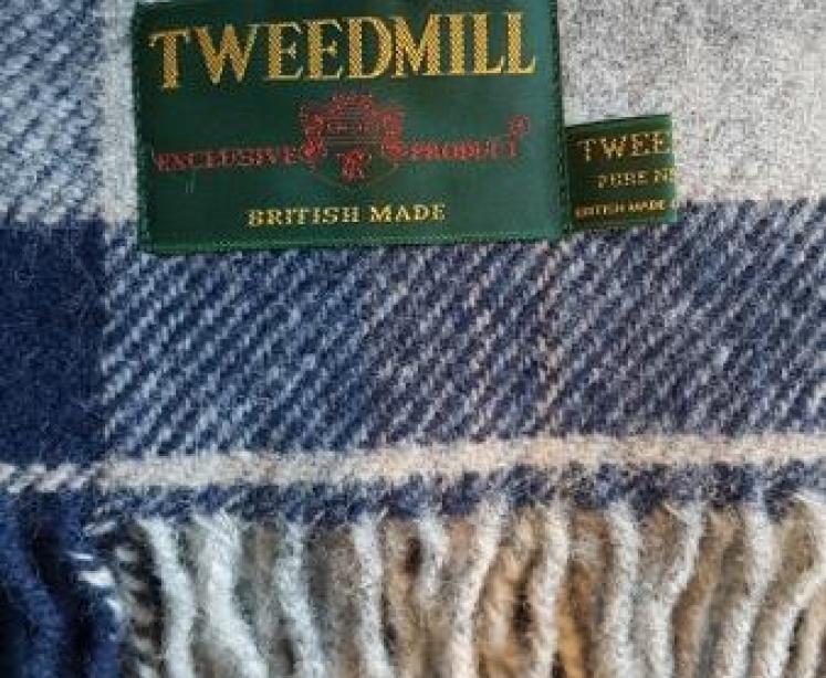 Tweedmill Tartan Navy Bannockbane Throw  - Image 2