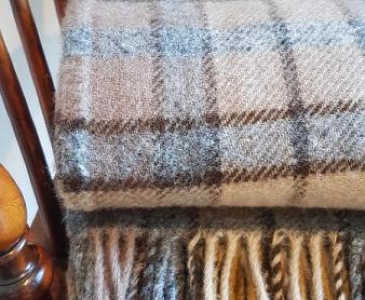 Tweedmill Tartan Natural Buchanan Throw OUT OF STOCK - Image 3