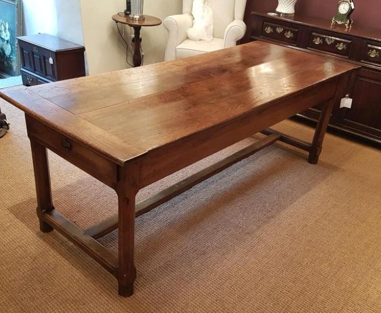 Outstanding III Oak 8 seater Farmhouse Table - Image 5
