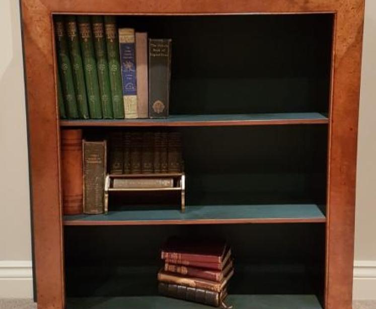 Superb Victorian Burr Walnut Bookcase - Image 1