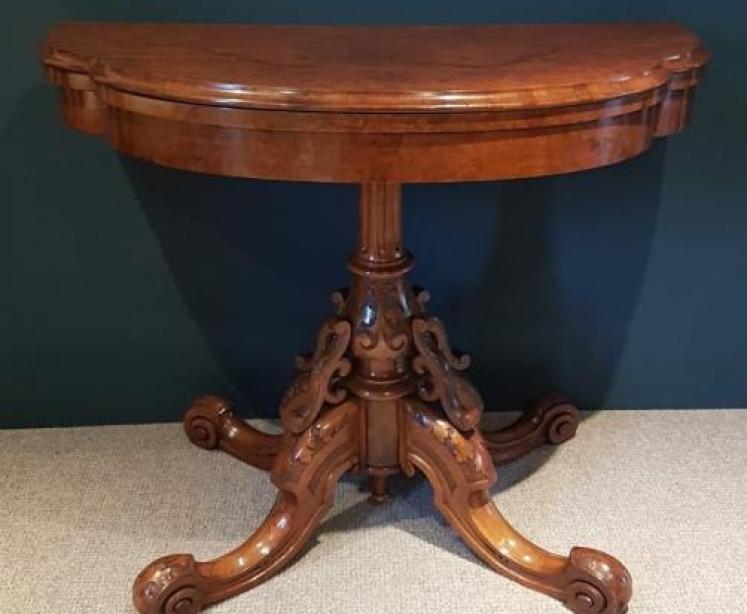Fine Quality Victorian Burr Walnut Fold Over Top Table - Image 1