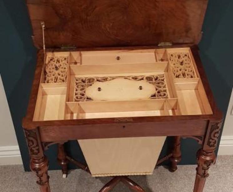Fine Quality Mid Victorian Burr Walnut Work Table - Image 5