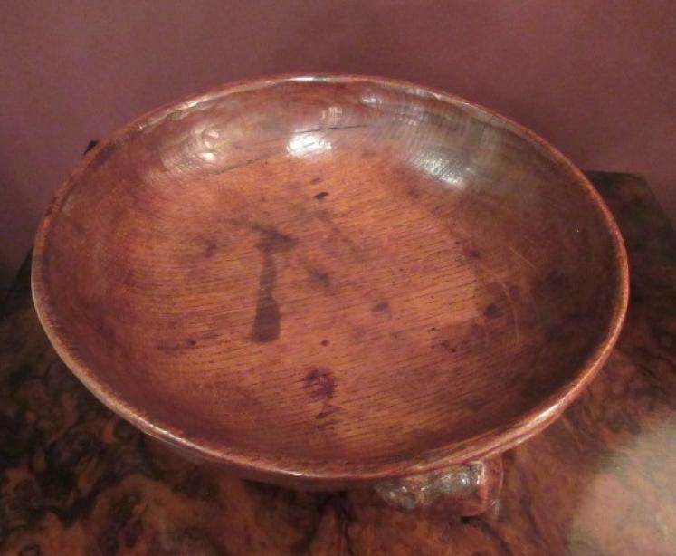 Early Mouseman Adzed Oak Fruit Bowl - Image 3
