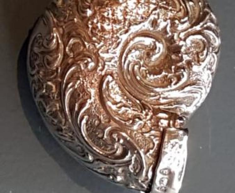 Antique Silver Shell Snuff Box - Image 1