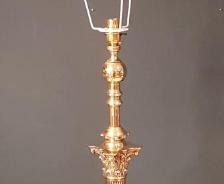 Antique Late Victorian Solid Brass Corinthian Column Lamp Standard - Image 3
