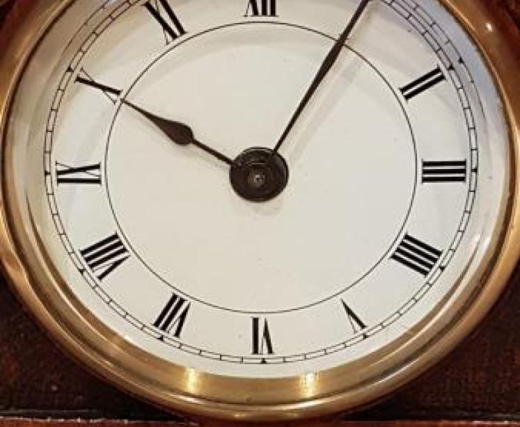 Victorian Carved Oak Desktop Clock and Barometer - Image 3