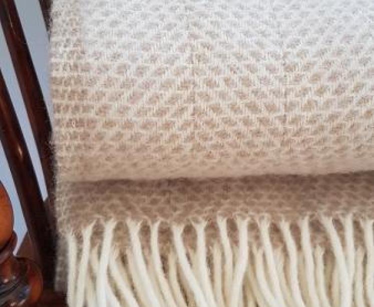 Tweedmill Beehive Oatmeal Throw  - Image 3