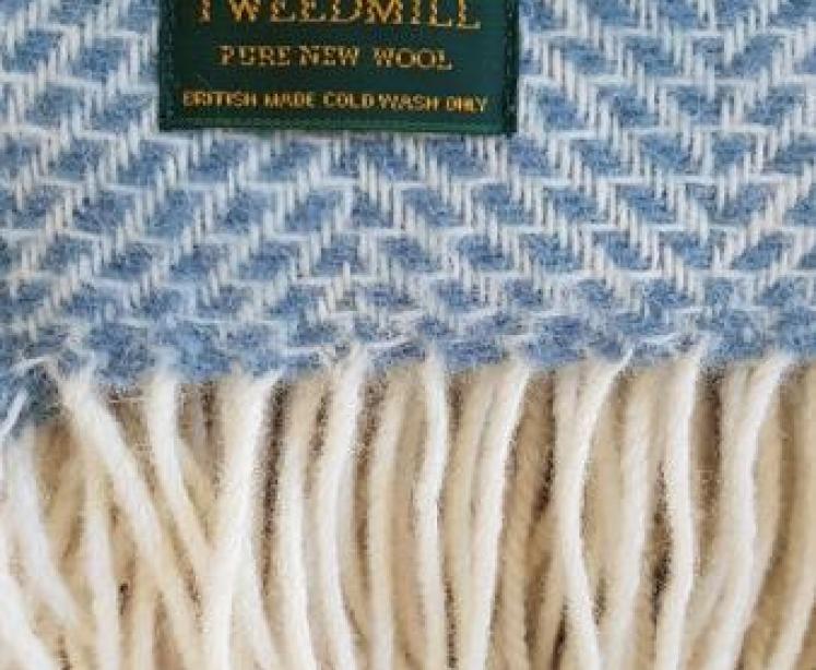 Tweedmill Beehive Petrol Throw - Image 2