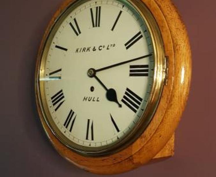 Victorian Oak Cased Hull Single Fusse Dial Clock - Image 2