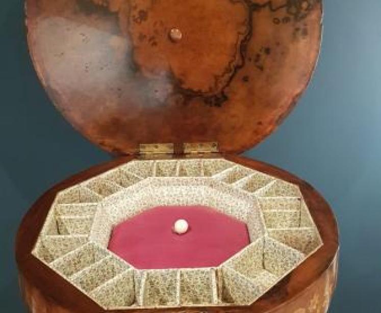 Superb Antique Inlaid Burr Walnut Work Table - Image 3