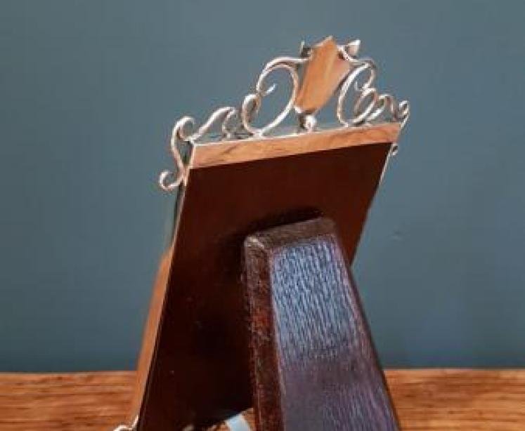 Superb Antique Silver Photo Frame  - Image 3