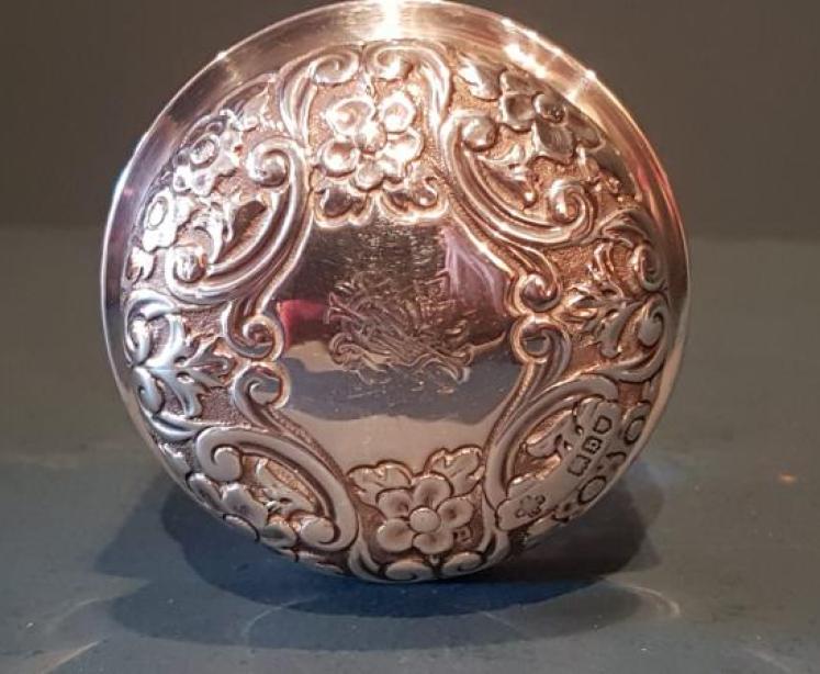 Victorian Silver Topped Table Jar with Cut Crystal Base - Image 3