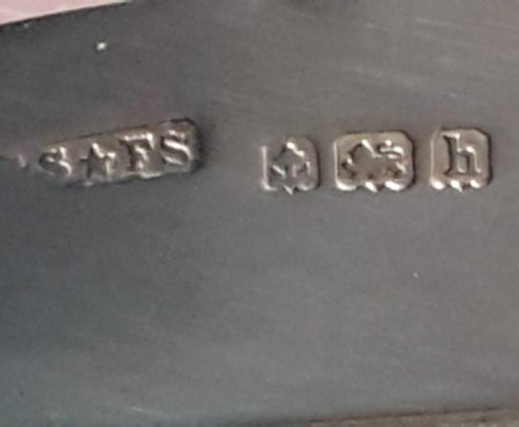 Antique Silver Wheelbarrow Stamp Box - Image 3