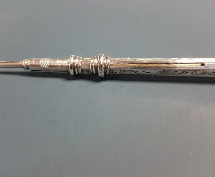 Victorian Engraved Silver Propelling Pencil - Image 7