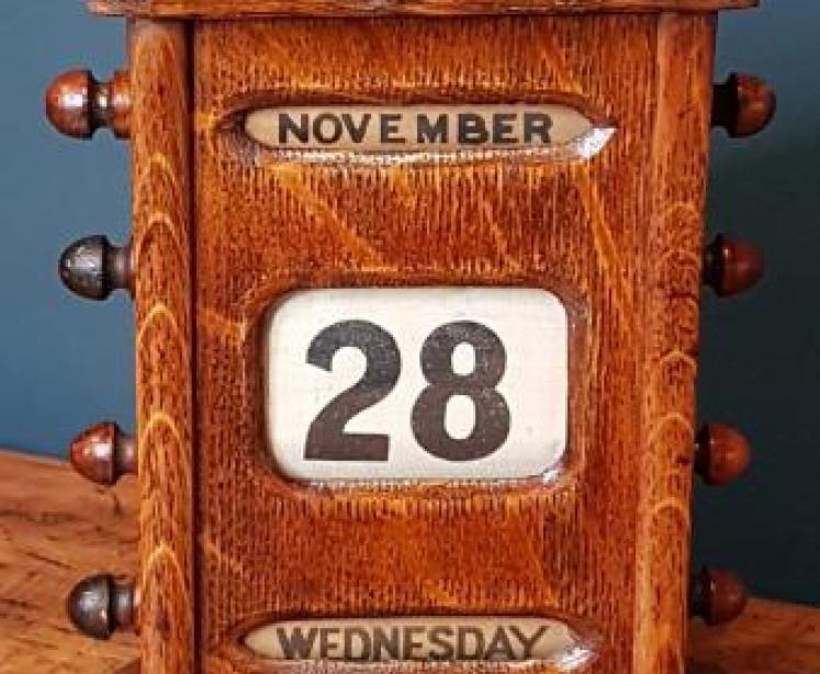 Antique Victorian Oak Perpetual Desk Calendar - Image 5