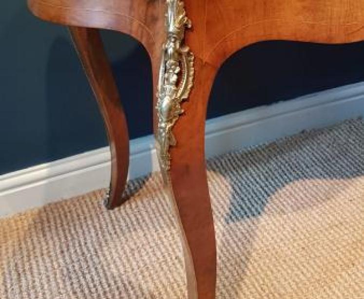 Fine Victorian Inlaid Walnut Writing Table - Image 3