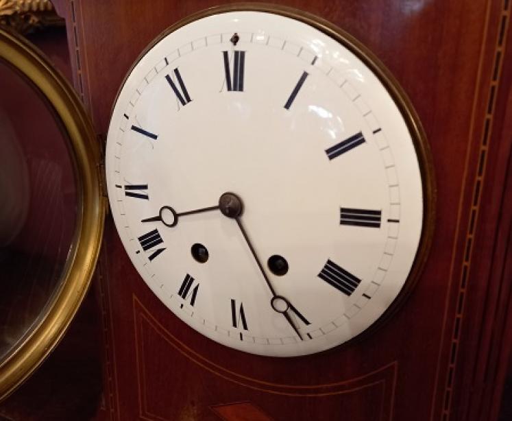 Antique Sheraton Inlaid Striking Bracket Clock - Image 4