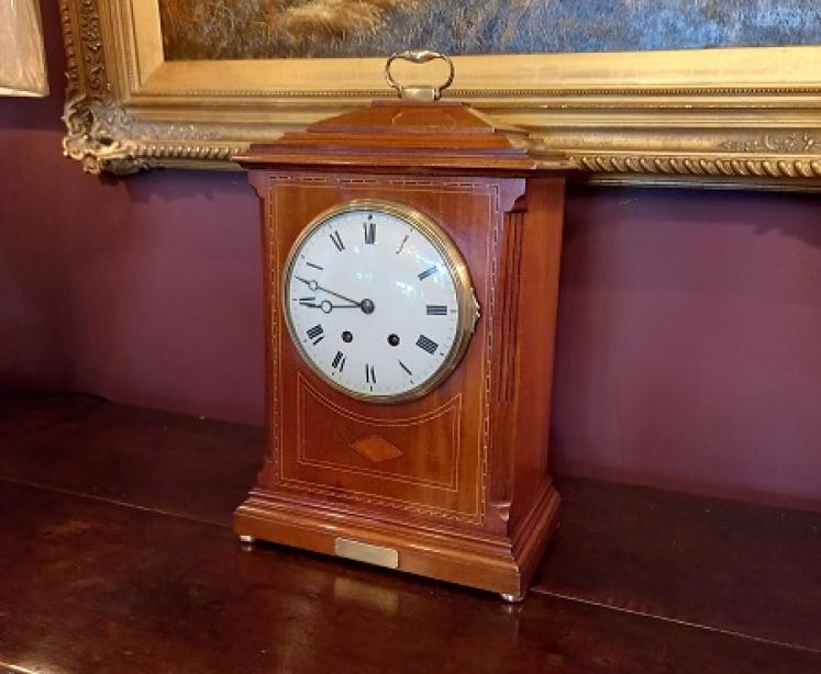 Antique Sheraton Inlaid Striking Bracket Clock - Image 7