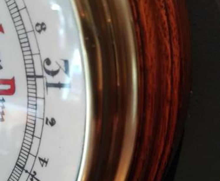 Fine Quality Antique Carved Oak Banjo Barometer  - Image 5