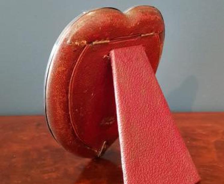 Victorian Silver Heart Shaped Photo Frame - Image 4