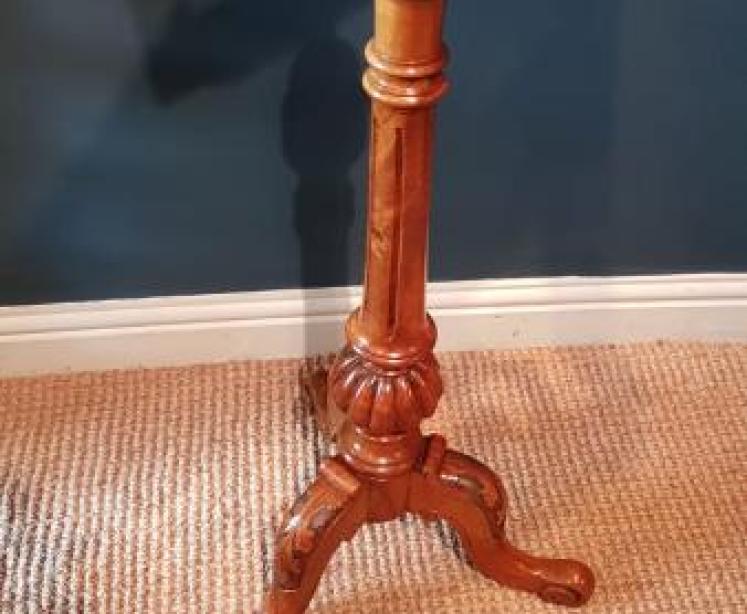 Superb Victorian Walnut Duet Music Stand - Image 2