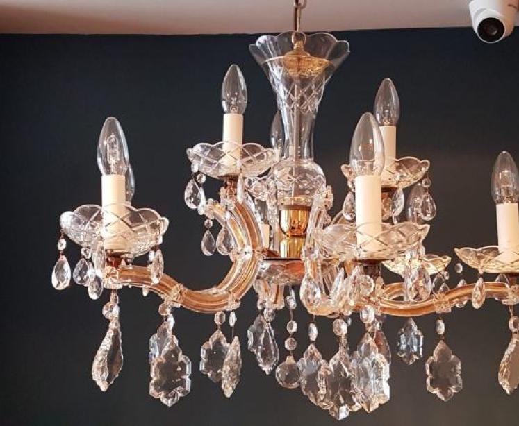 Fine Quality 1920's Cut Crystal Chandelier - Image 1