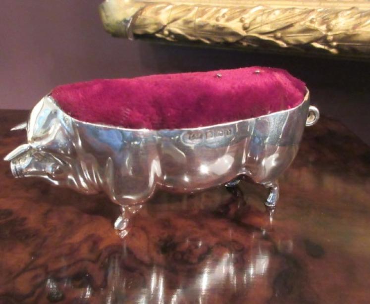 Larger Edwardian Silver 'Pig' Pin Cushion - Image 1