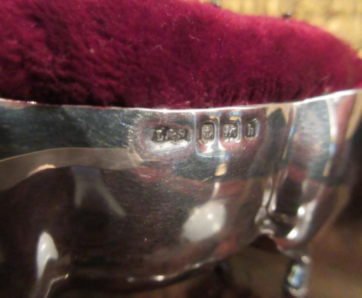 Larger Edwardian Silver 'Pig' Pin Cushion - Image 2